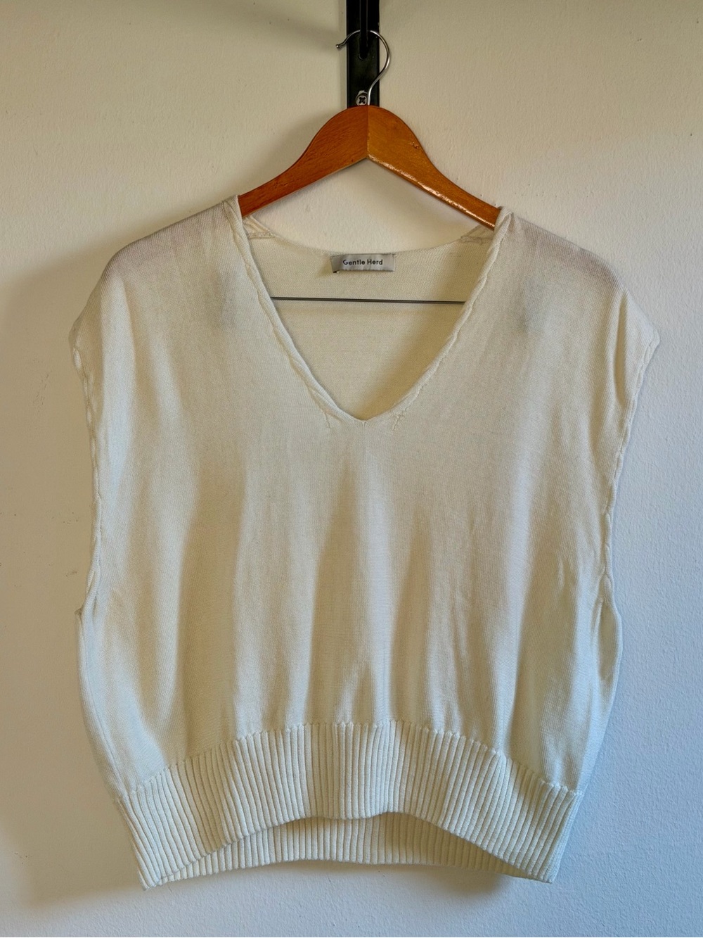 Gentle Herd %100 Wool Off White V-Neck Sleeveless Sweater Vest,Size Large